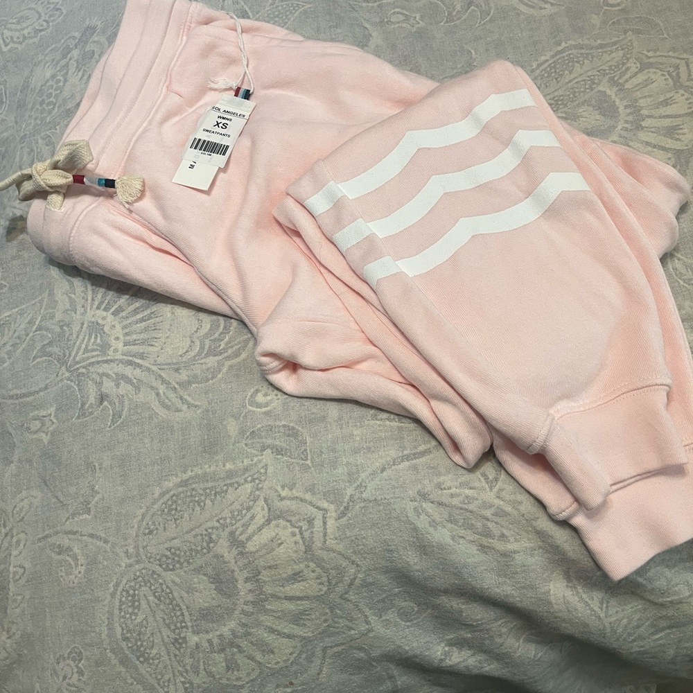 Super cozy and soft sweat pants